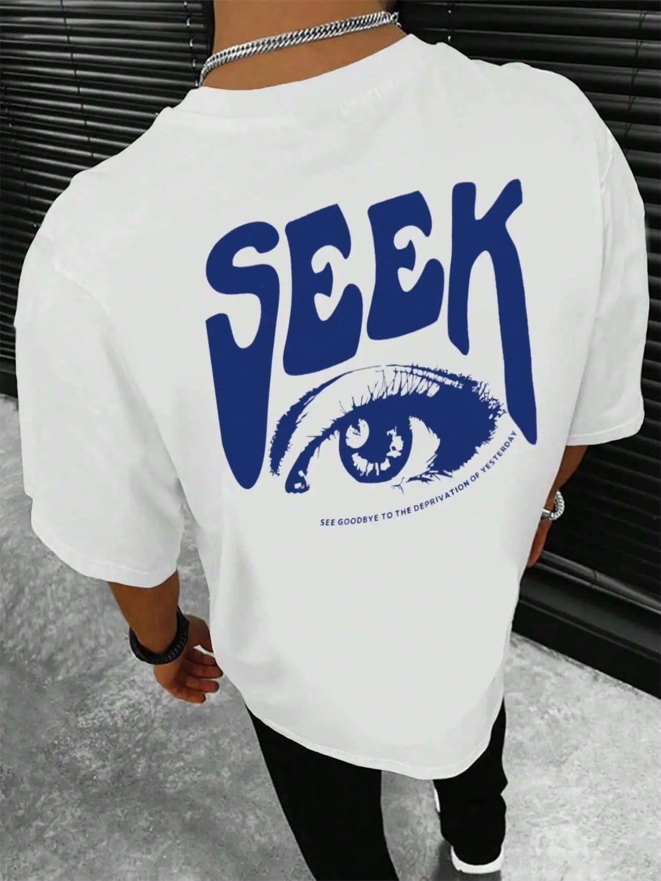 חולצת Seek