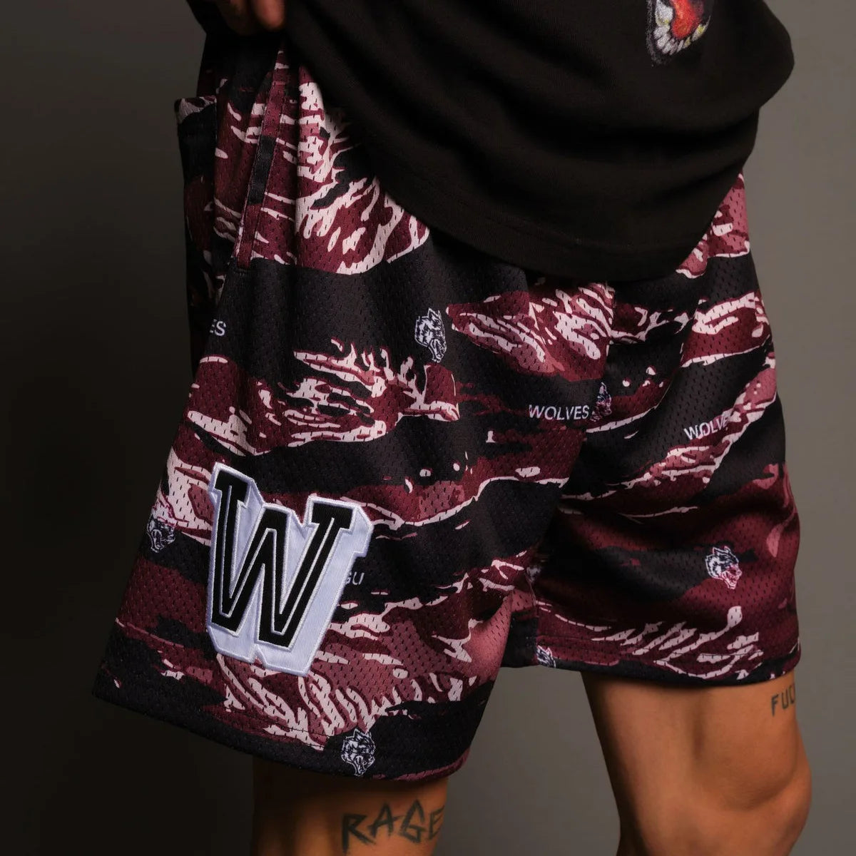 2023New Men Gym Fitness Loose Mesh Shorts Fashion Joggers Summer Quick-dry Cool Shorts Male Casual Beach Shorts Men sport shorts