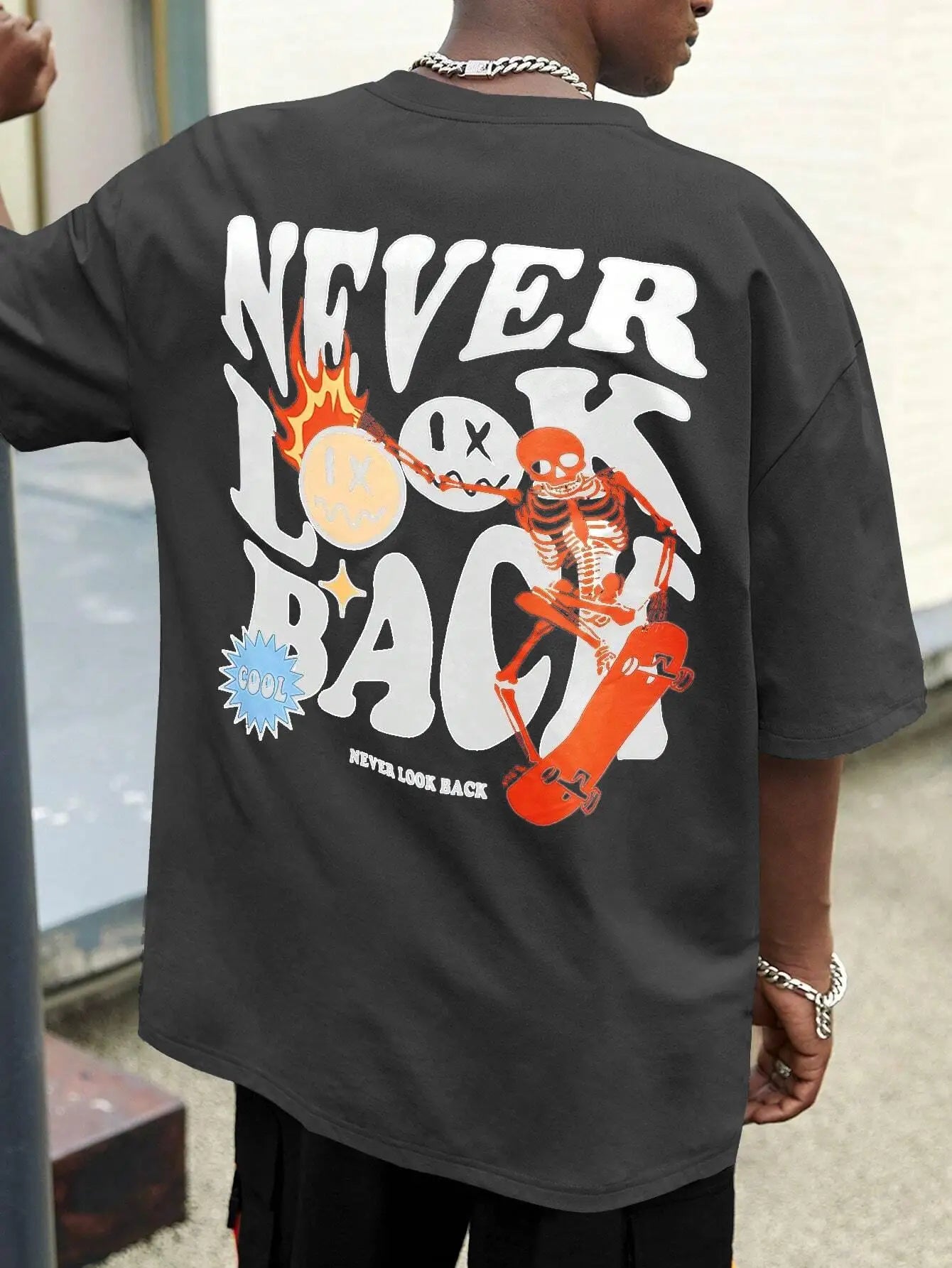 Never Look Back Creative Smile Skull Printing Cartoons Street Print Tshirt Man Loose Tee Clothes Cotton Crewneck Tops T - Shirt - Lucien Store